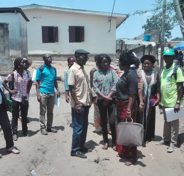 Marche exploratoire dans un quartier de Brazzaville