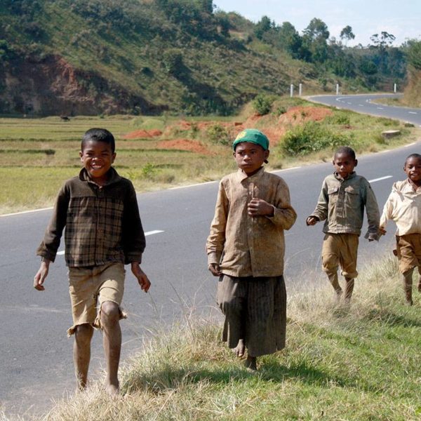 Sur une route à Madagascar