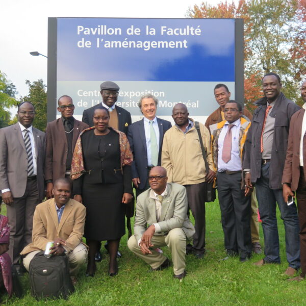 De gauche à droite - Devant : Dominique Couret, Lassane Yameogo, Jerome Aloko - Derrière : Lucien Kaboré, Denis Tchuente, Djibril Diop, Agnes Gnamon Adiko, Alioune Badiane, Michel Max Raynaud, Benoit Mougoué, Ousmane Dembele, Thomas Tatietse, Aly Sada Timera, Remy Sietchiping.